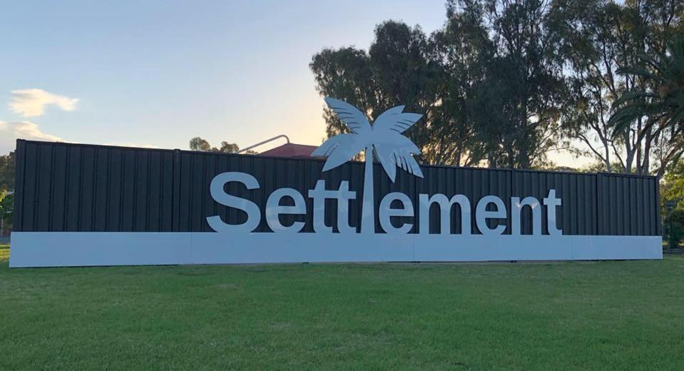 Settlement Motor Inn Deniliquin Buitenkant foto