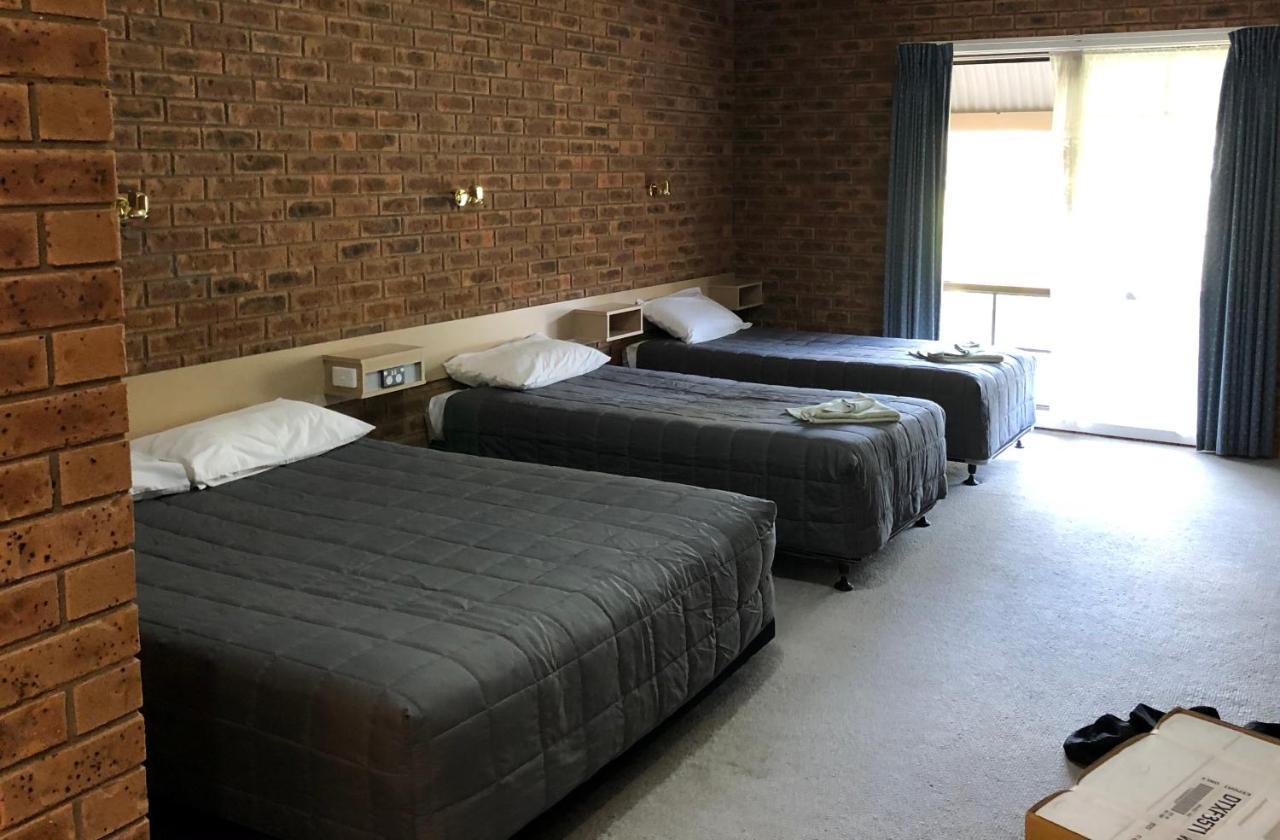 Settlement Motor Inn Deniliquin Buitenkant foto