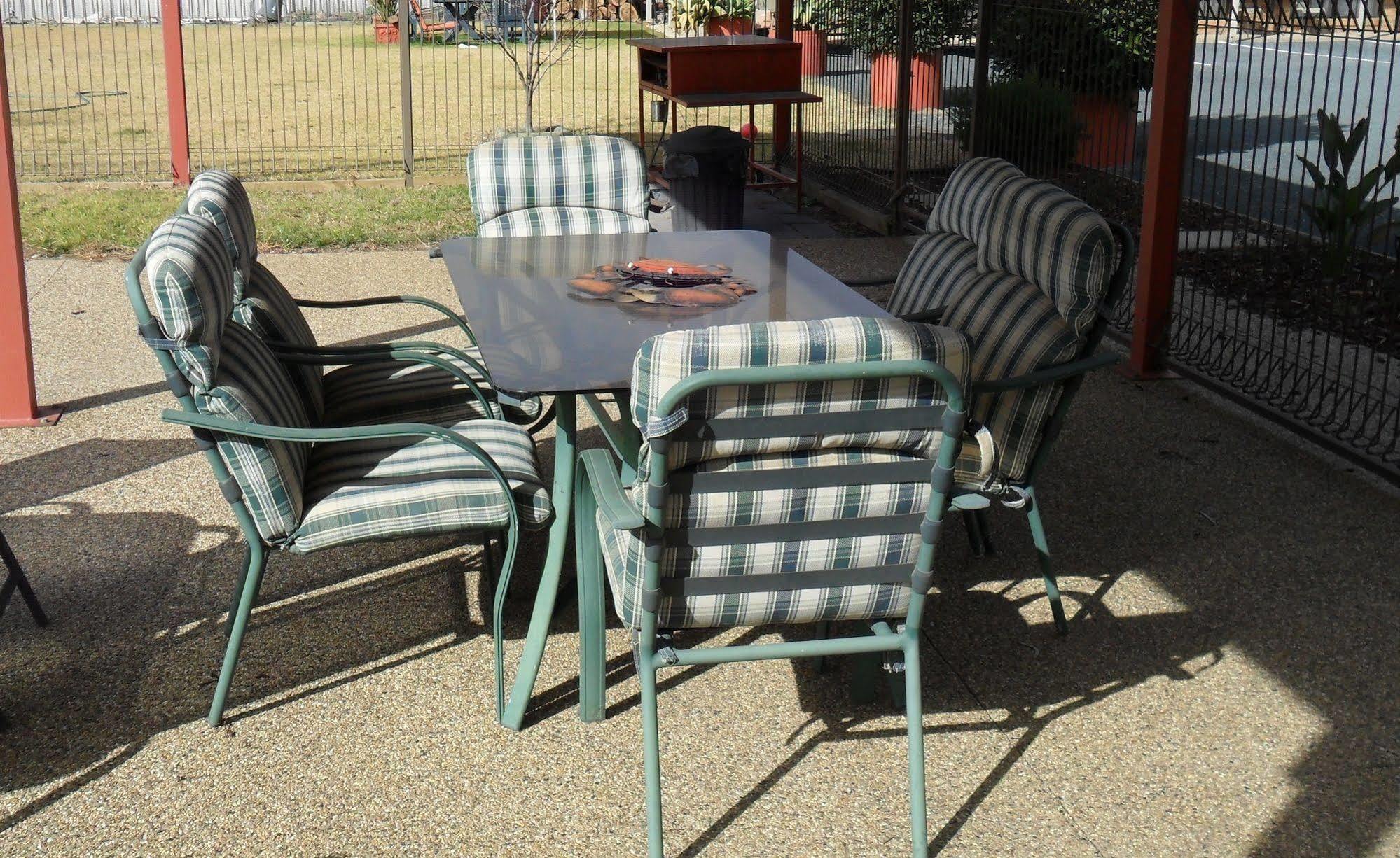 Settlement Motor Inn Deniliquin Buitenkant foto